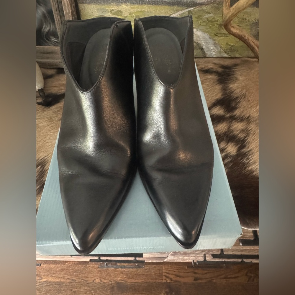 Seychelles Fancy Affair Black Leather Mule Bootie Size 8